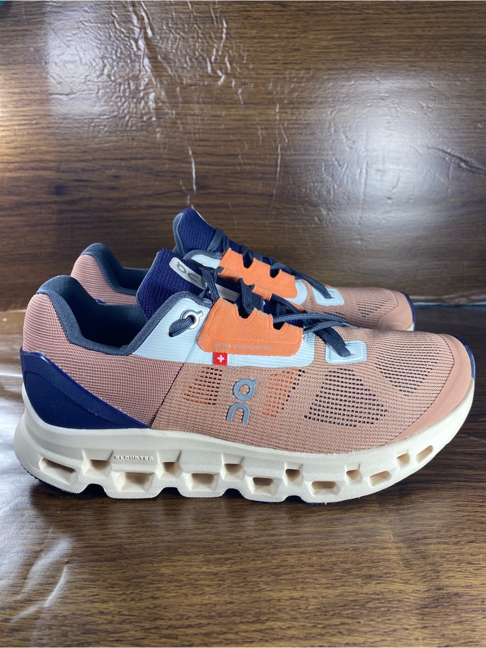 On Cloudstratus women’s shoe size 7